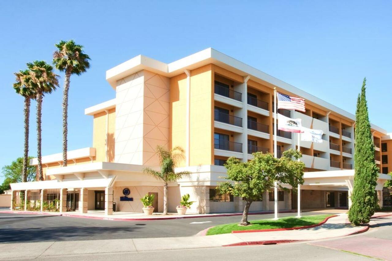 Hilton Stockton Hotel Buitenkant foto
