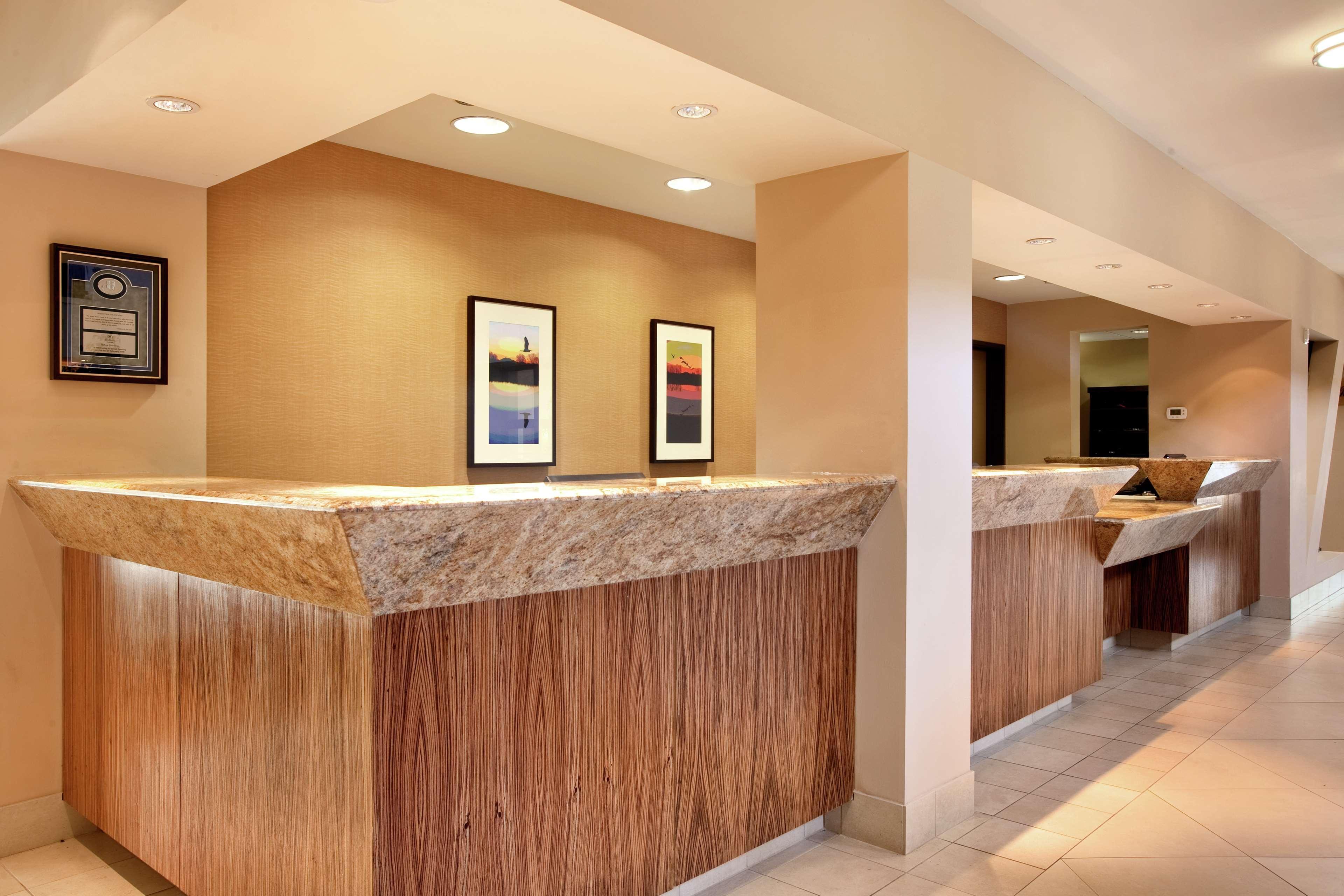 Hilton Stockton Hotel Buitenkant foto