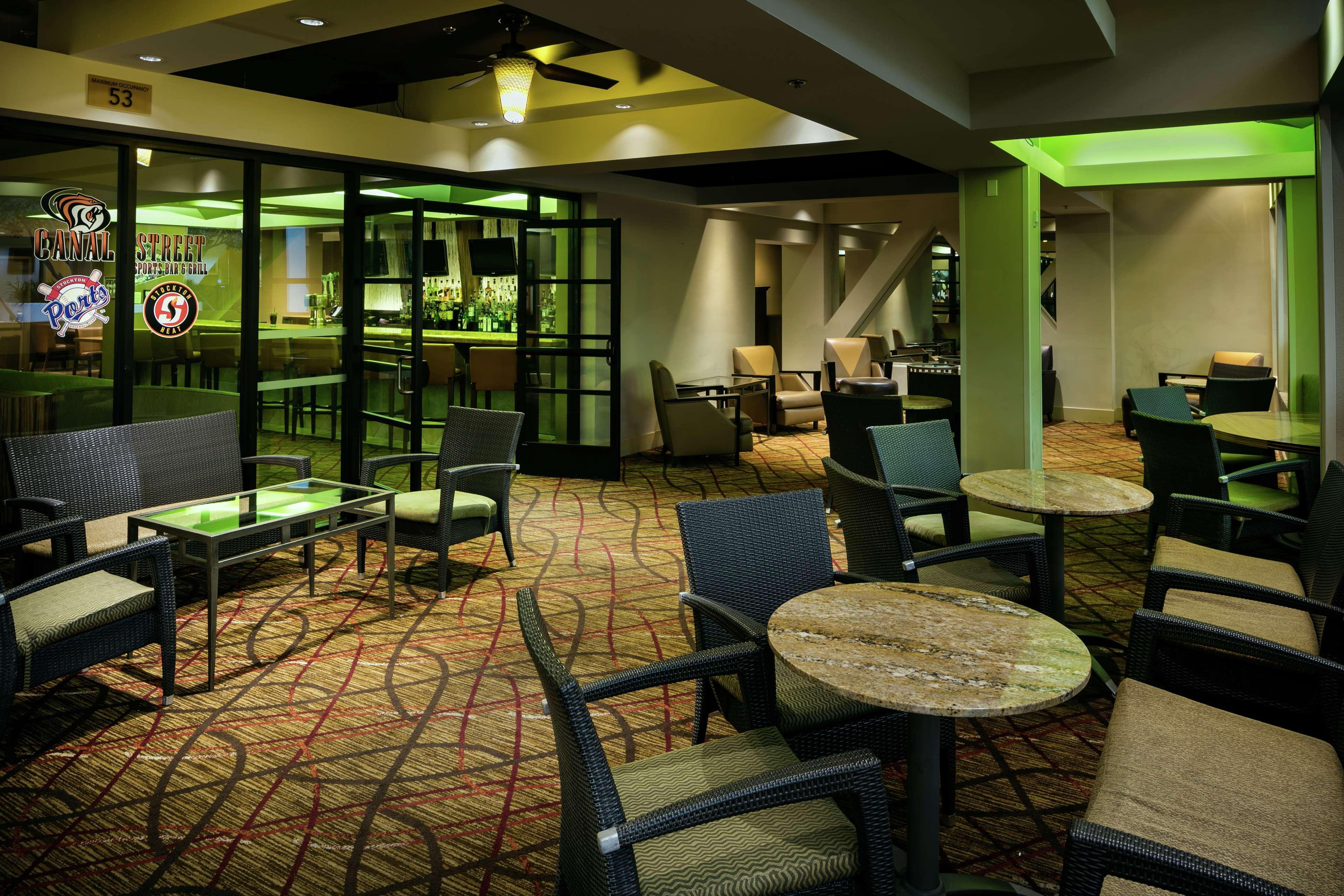 Hilton Stockton Hotel Buitenkant foto