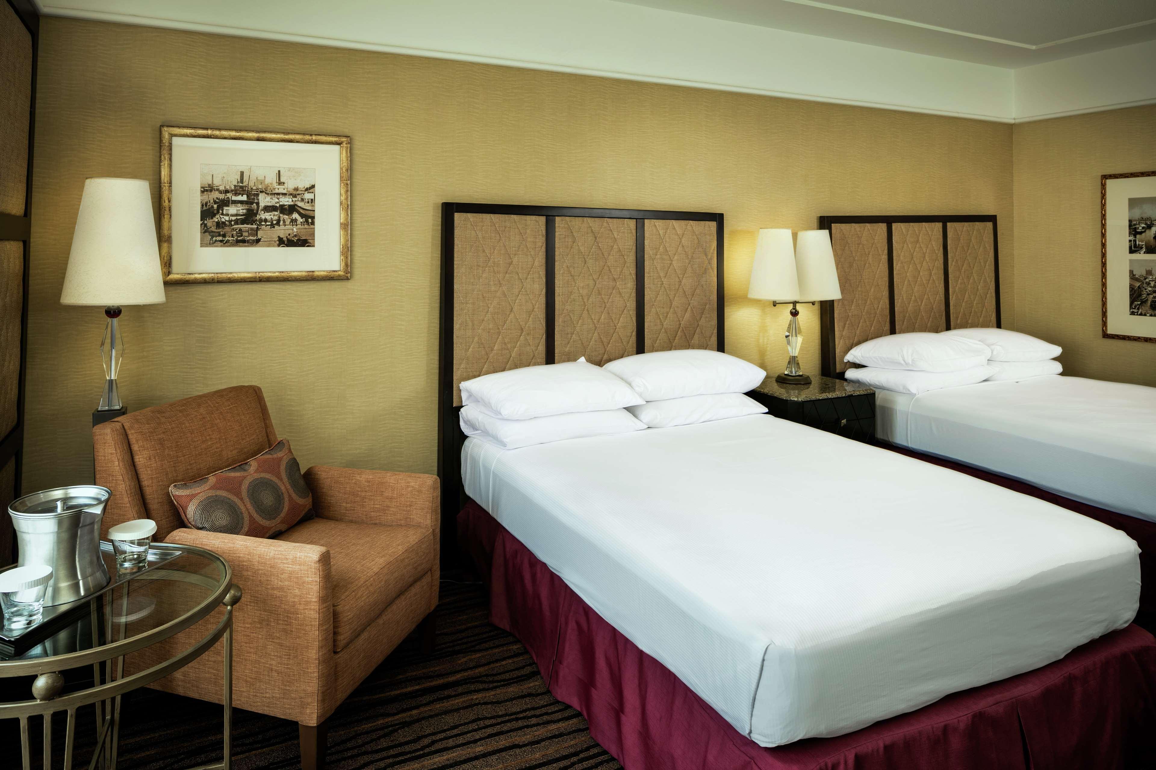 Hilton Stockton Hotel Buitenkant foto
