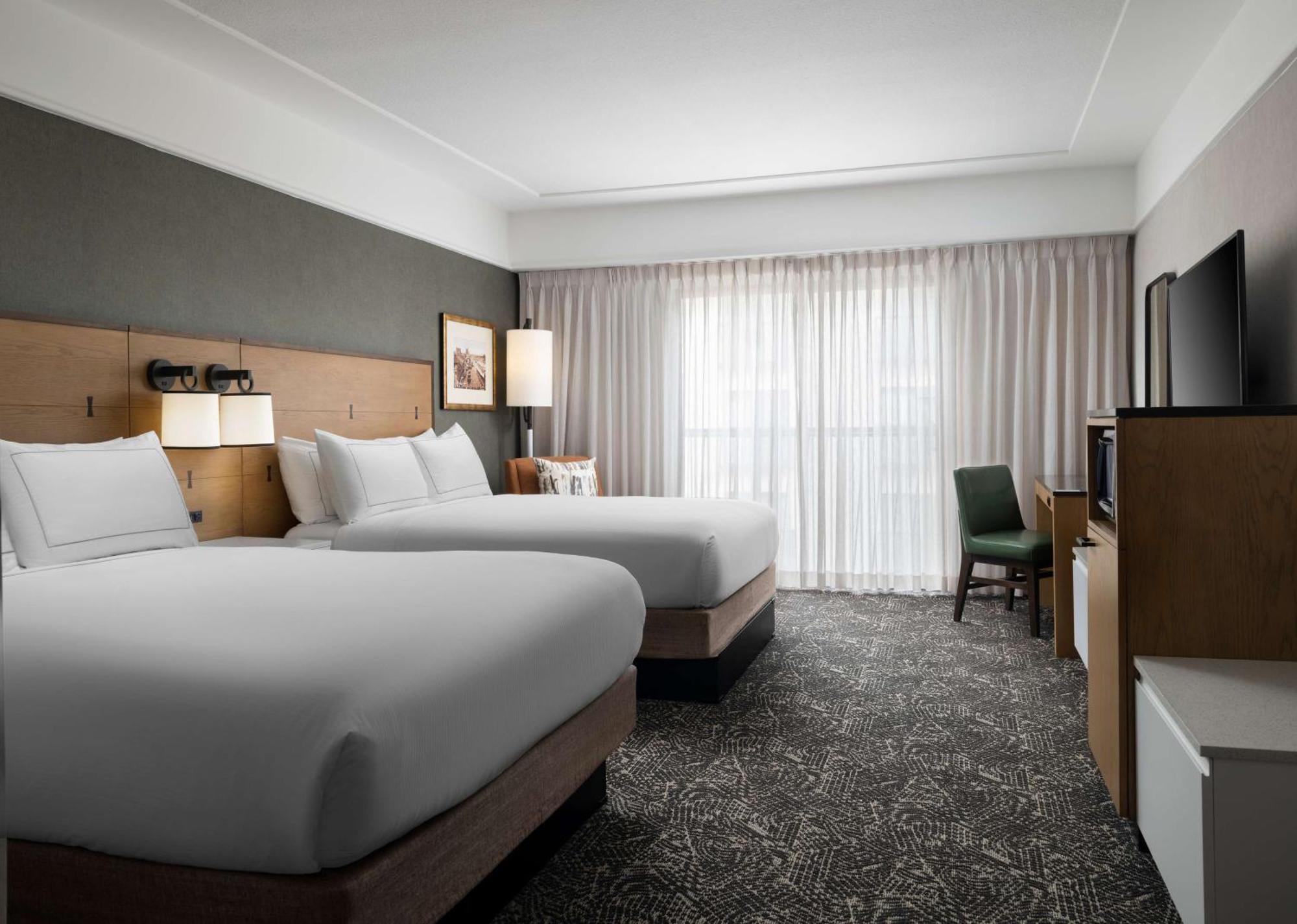 Hilton Stockton Hotel Buitenkant foto