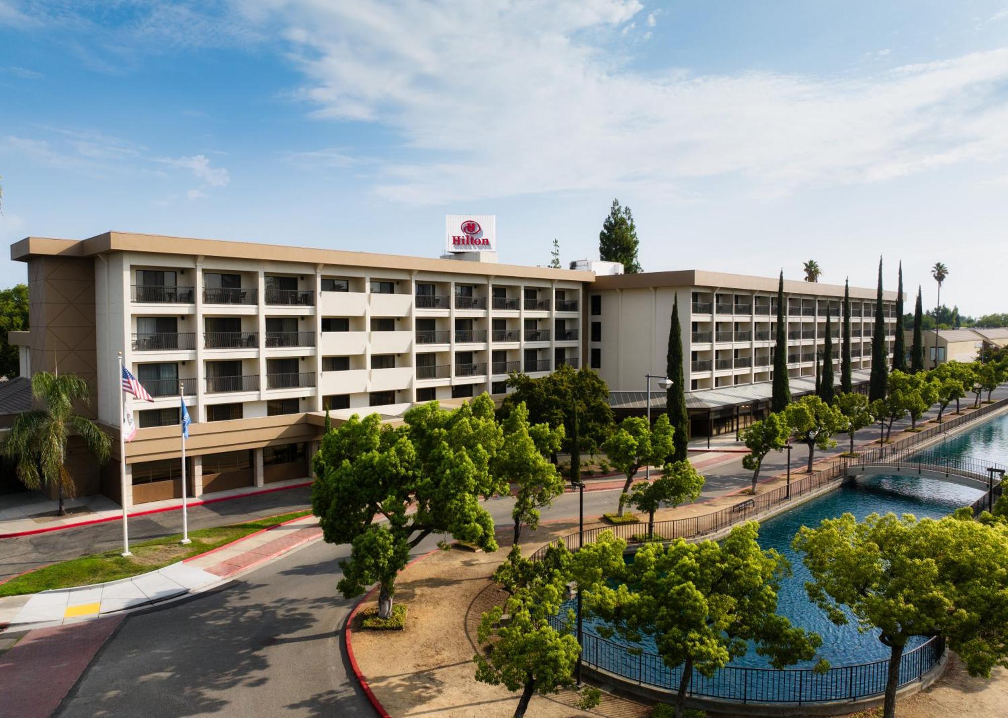 Hilton Stockton Hotel Buitenkant foto