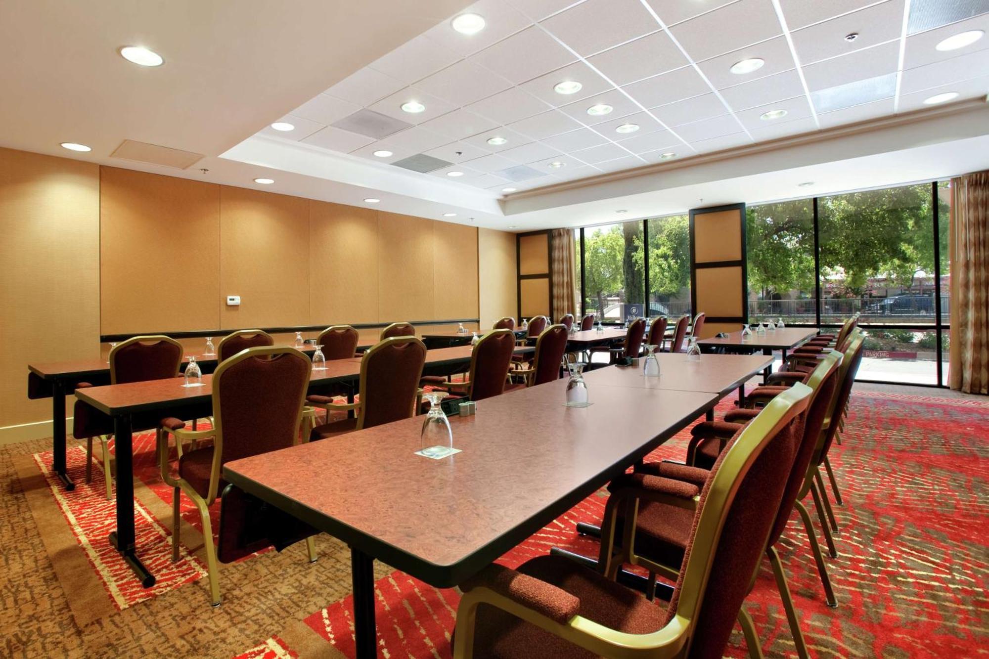 Hilton Stockton Hotel Buitenkant foto