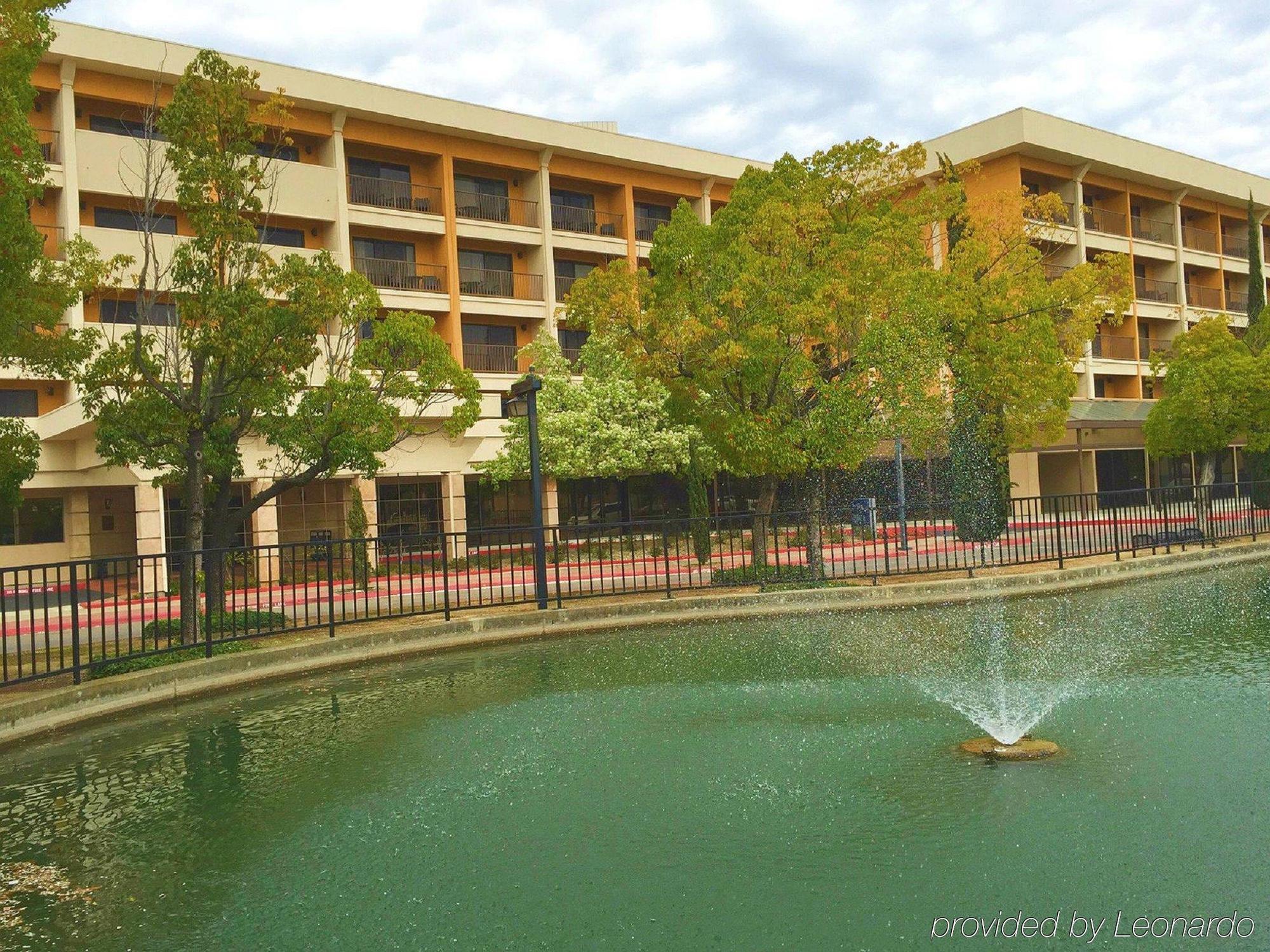 Hilton Stockton Hotel Buitenkant foto